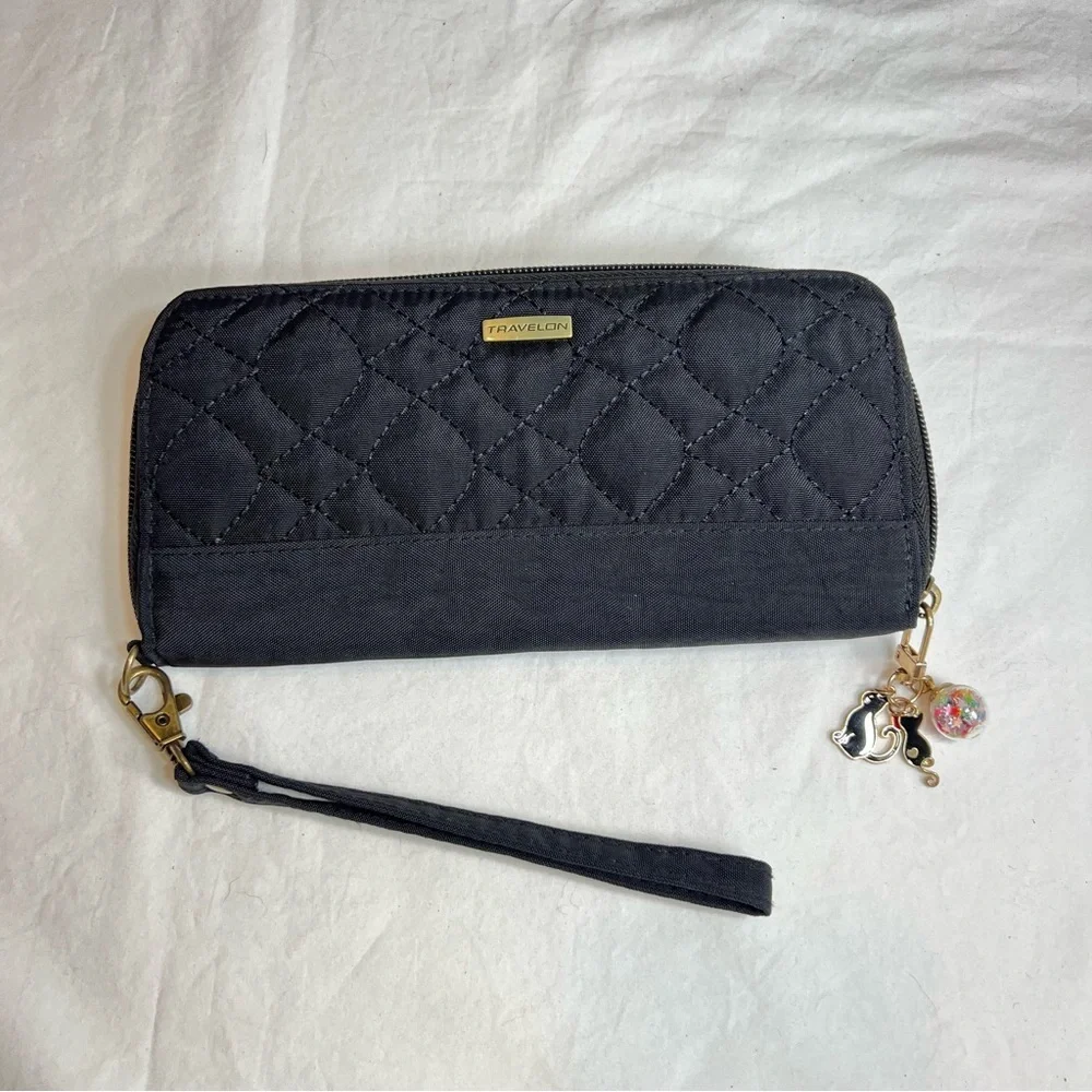 Travelon RFID black full size zip around wallet wristlet